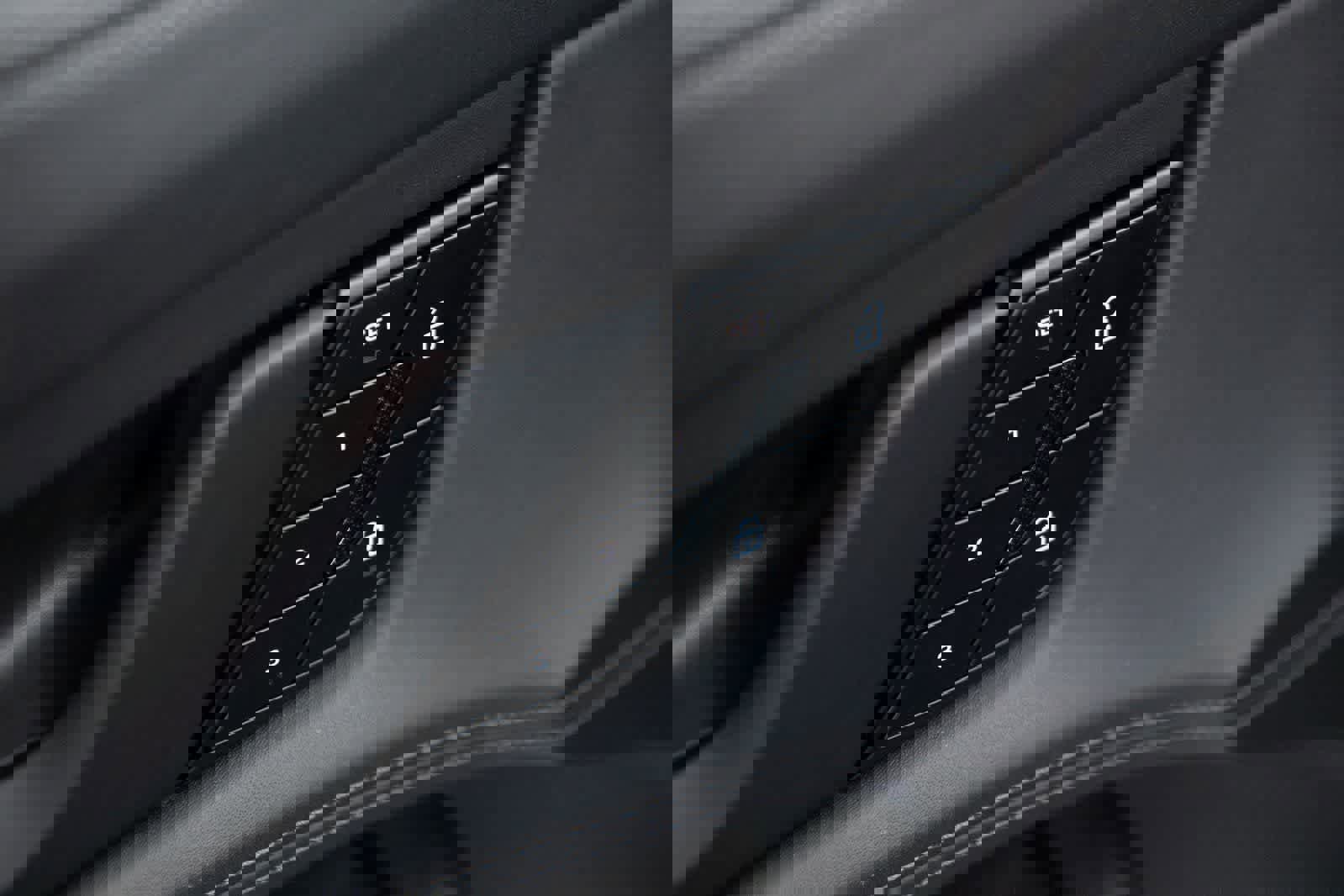 Certified 2022 Porsche Taycan 4S image 19