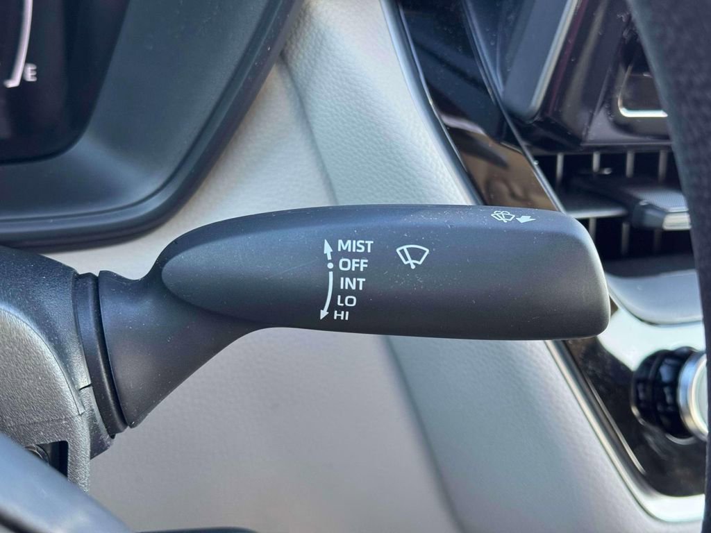 Used 2026 Toyota Corolla LE AWD/4WD image 23