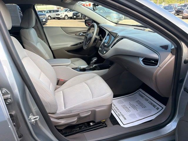 Used 2024 Chevrolet Malibu LT FWD image 19