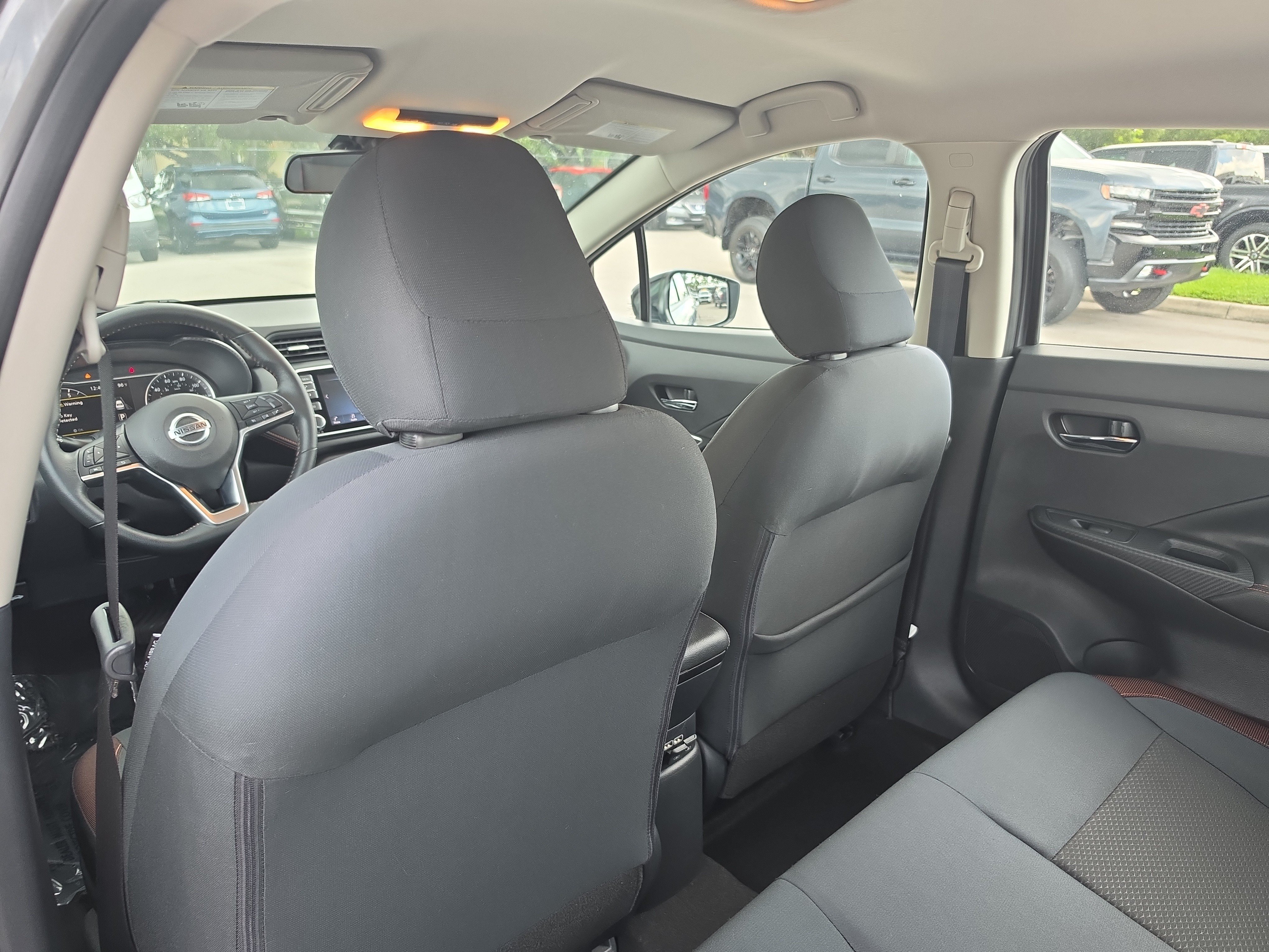 Used 2020 Nissan Versa SR FWD image 12