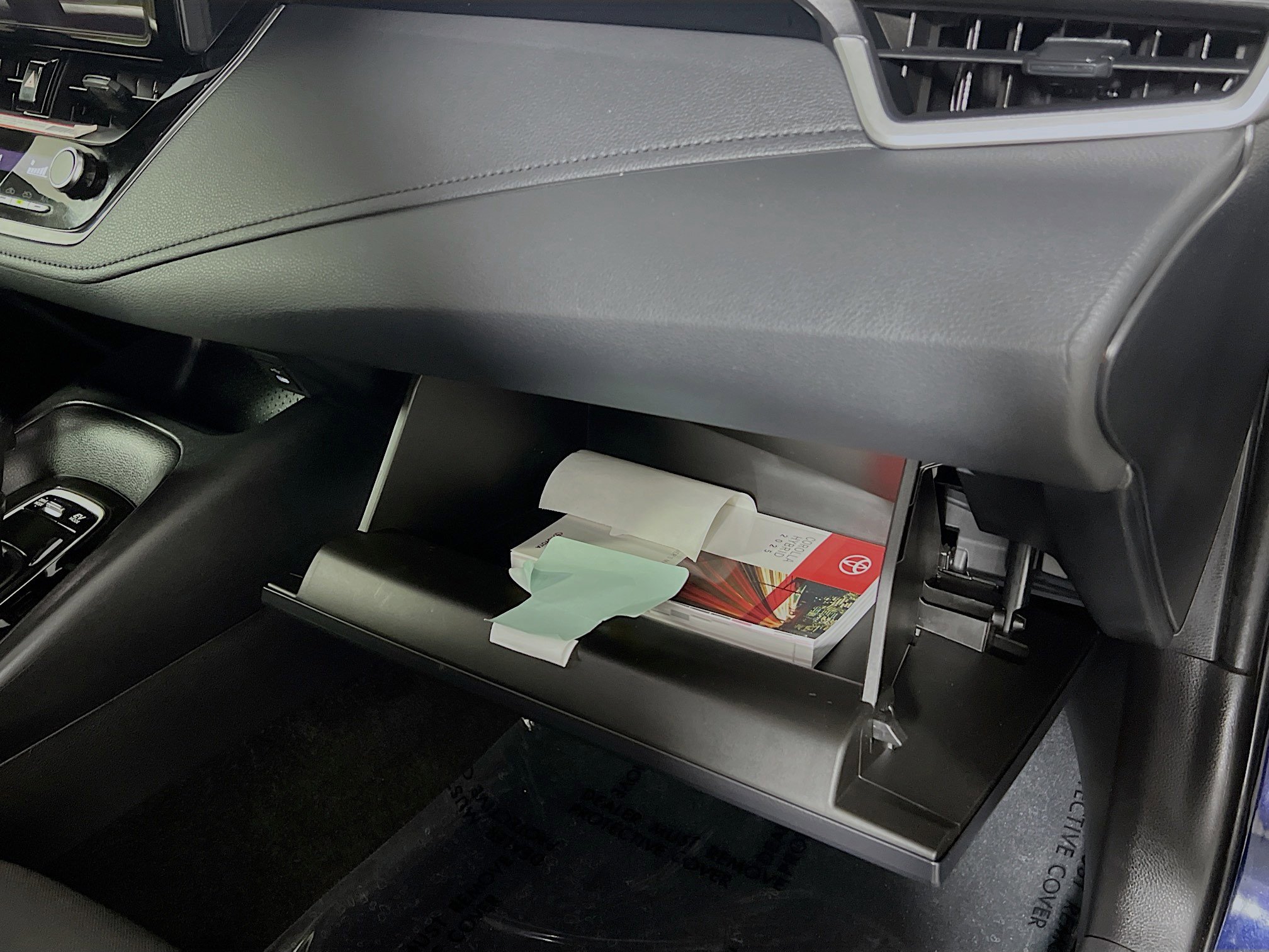 Used 2025 Toyota Corolla SE image 34