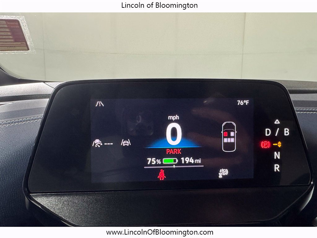 Used 2025 Volkswagen ID.4 Pro S AWD/4WD image 16