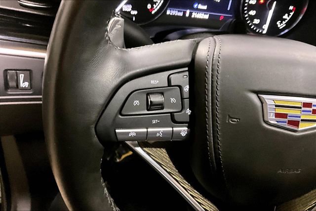 Used 2025 Cadillac XT6 Sport w/ Platinum Package image 21