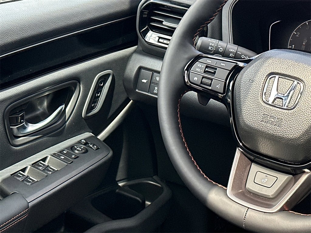 New 2025 Honda Pilot TrailSport image 23