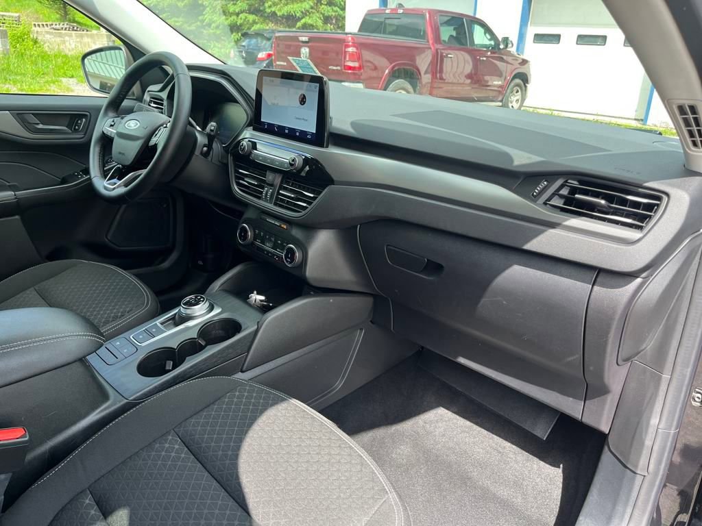 Used 2024 Ford Escape Active image 33