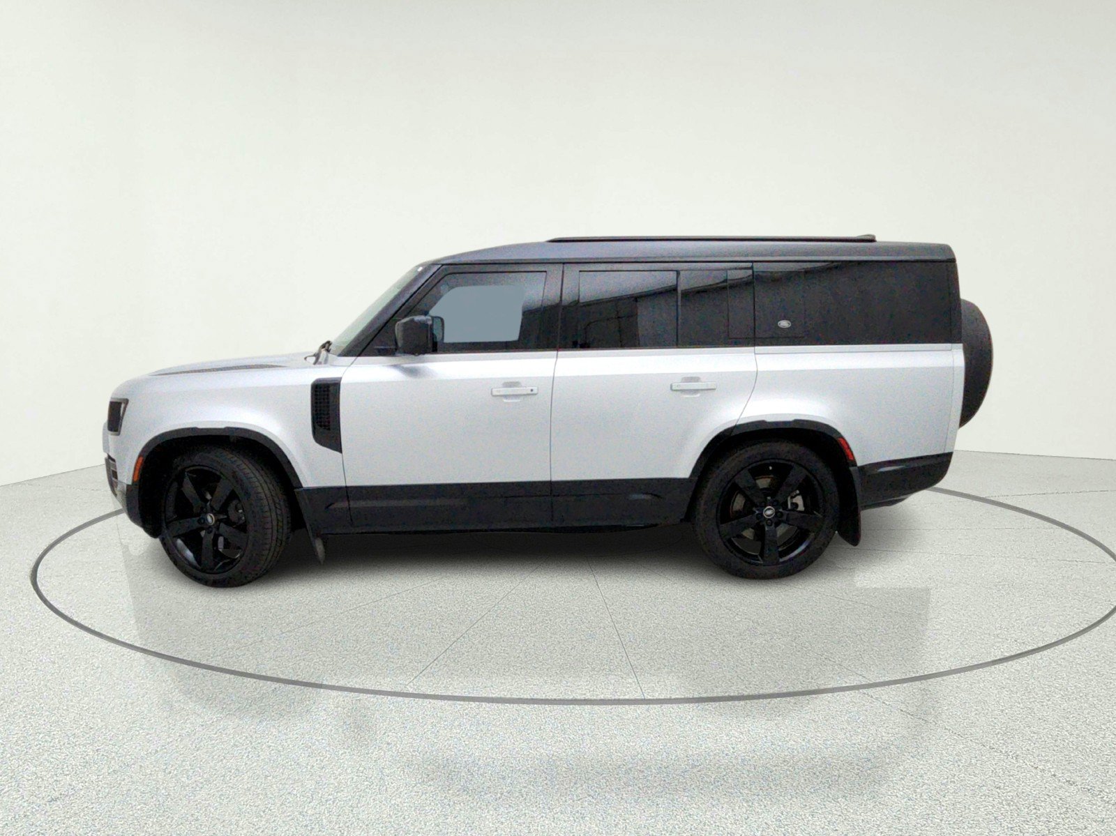 Used 2023 Land Rover Defender 130 X-Dynamic SE AWD/4WD image 14