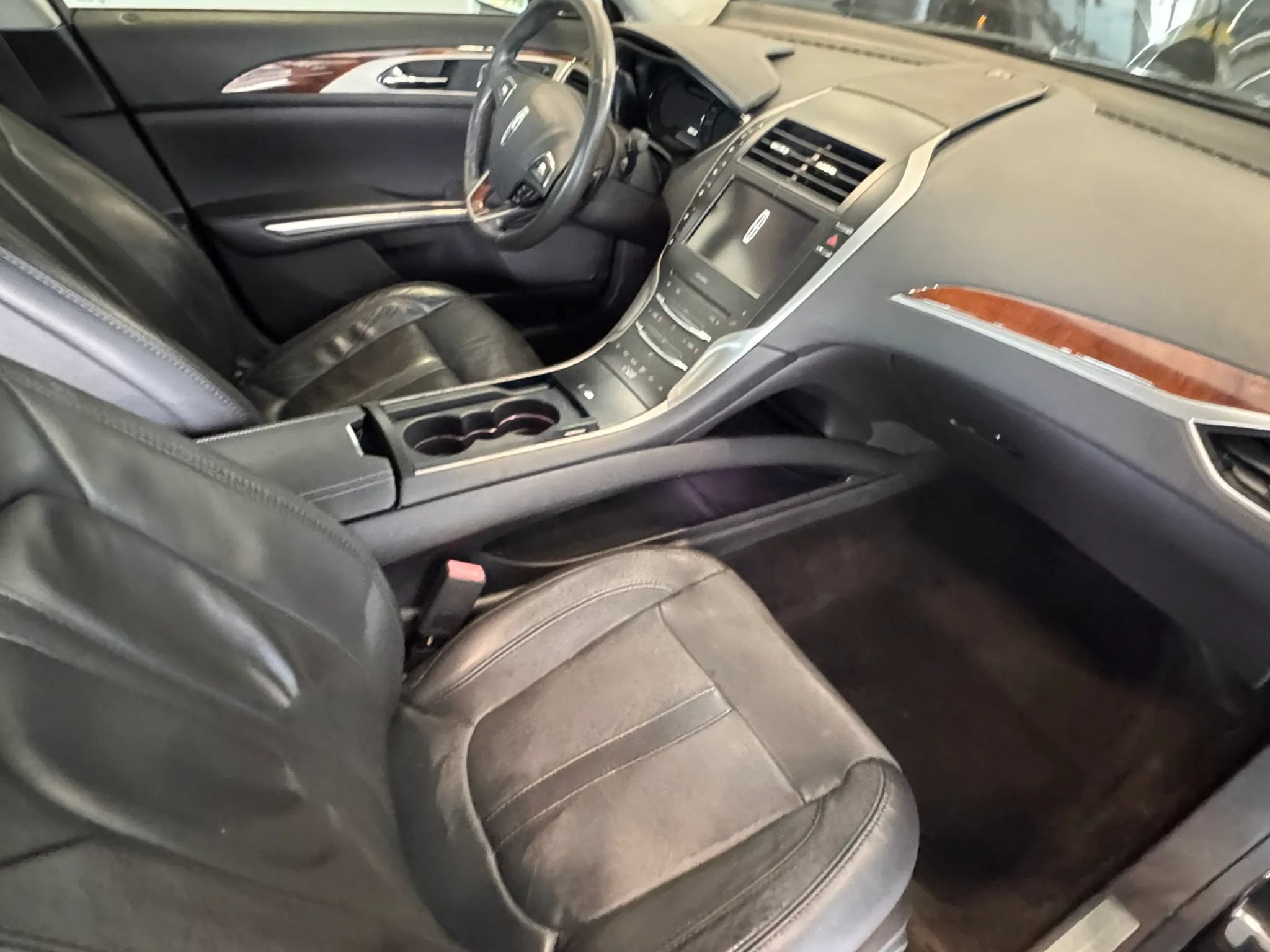 Used 2014 Lincoln MKZ w/ Equipment Group 101A Select FWD image 19