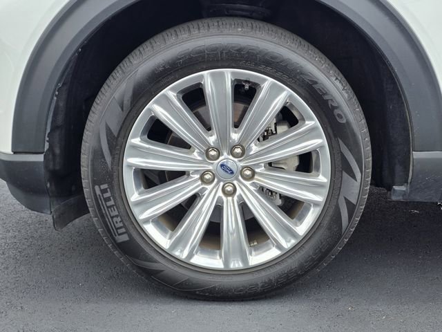 Used 2022 Ford Explorer Limited w/ Limited Technology Package RWD image 32