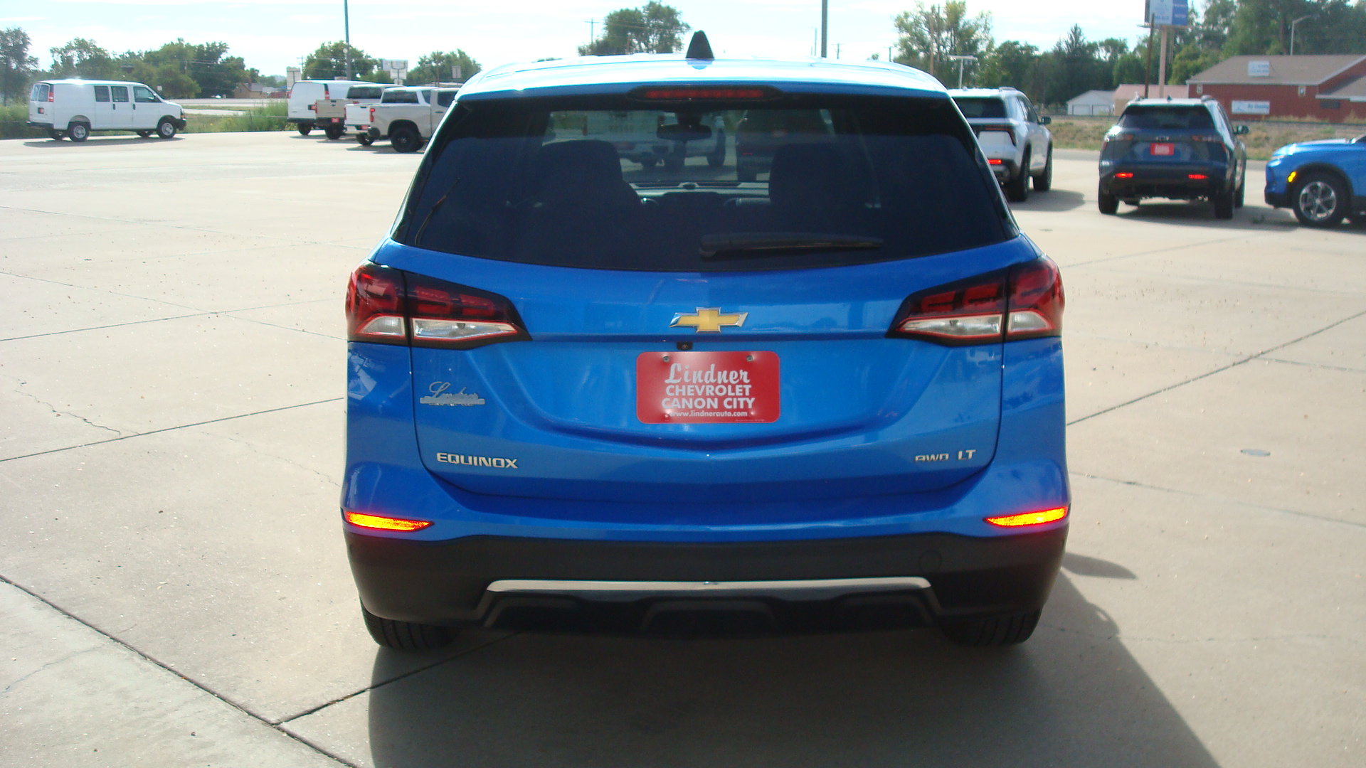 Used 2024 Chevrolet Equinox LT AWD/4WD image 5