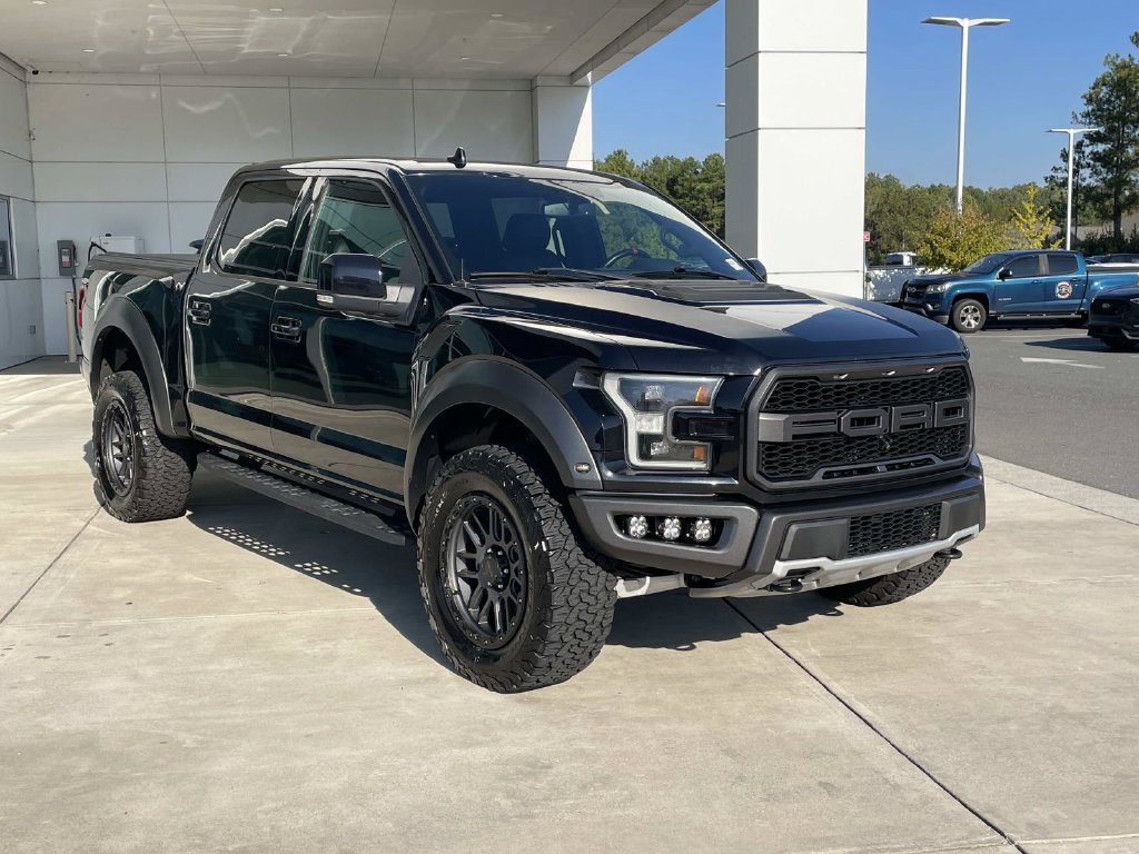 Used 2019 Ford F150 Raptor w/ Equipment Group 802A Luxury AWD/4WD image 6