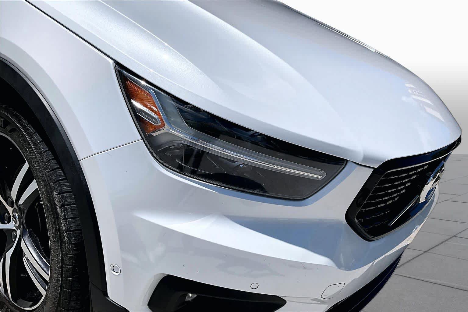 Used 2019 Volvo XC40 AWD T5 image 27