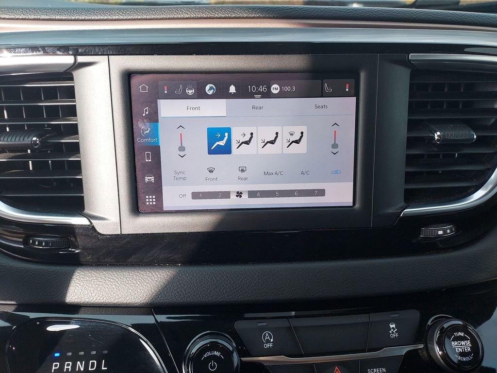 Used 2023 Chrysler Voyager LX image 24