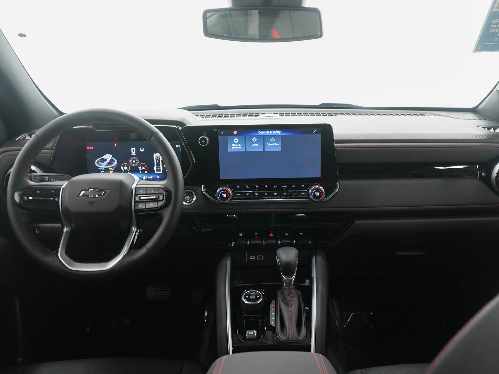 Used 2025 Chevrolet Colorado Z71 w/ Z71 Convenience Package 2 image 13