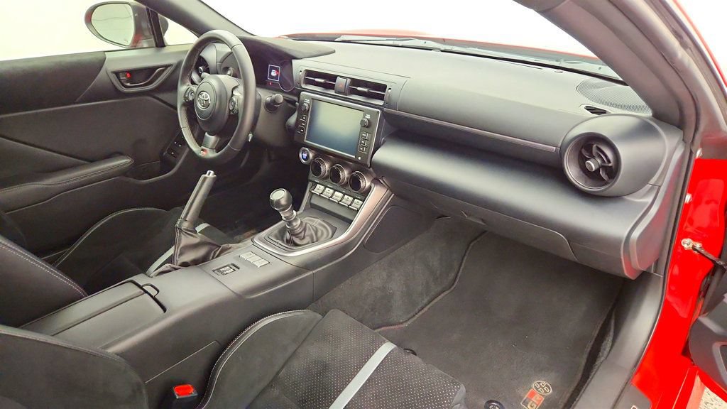 Used 2022 Toyota GR86 Premium RWD image 23