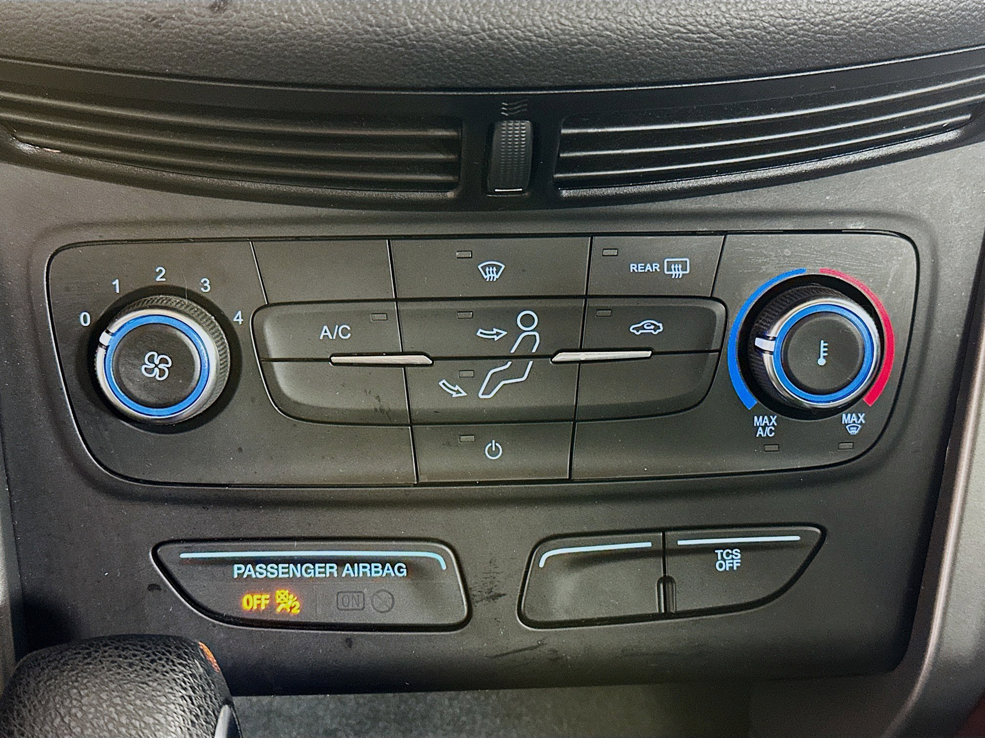 Used 2018 Ford Escape S image 22