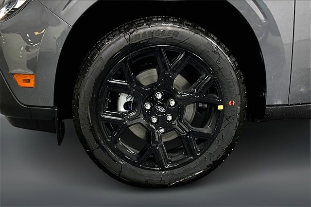 New 2026 Ford Maverick XLT w/ Equipment Group 301A image 12