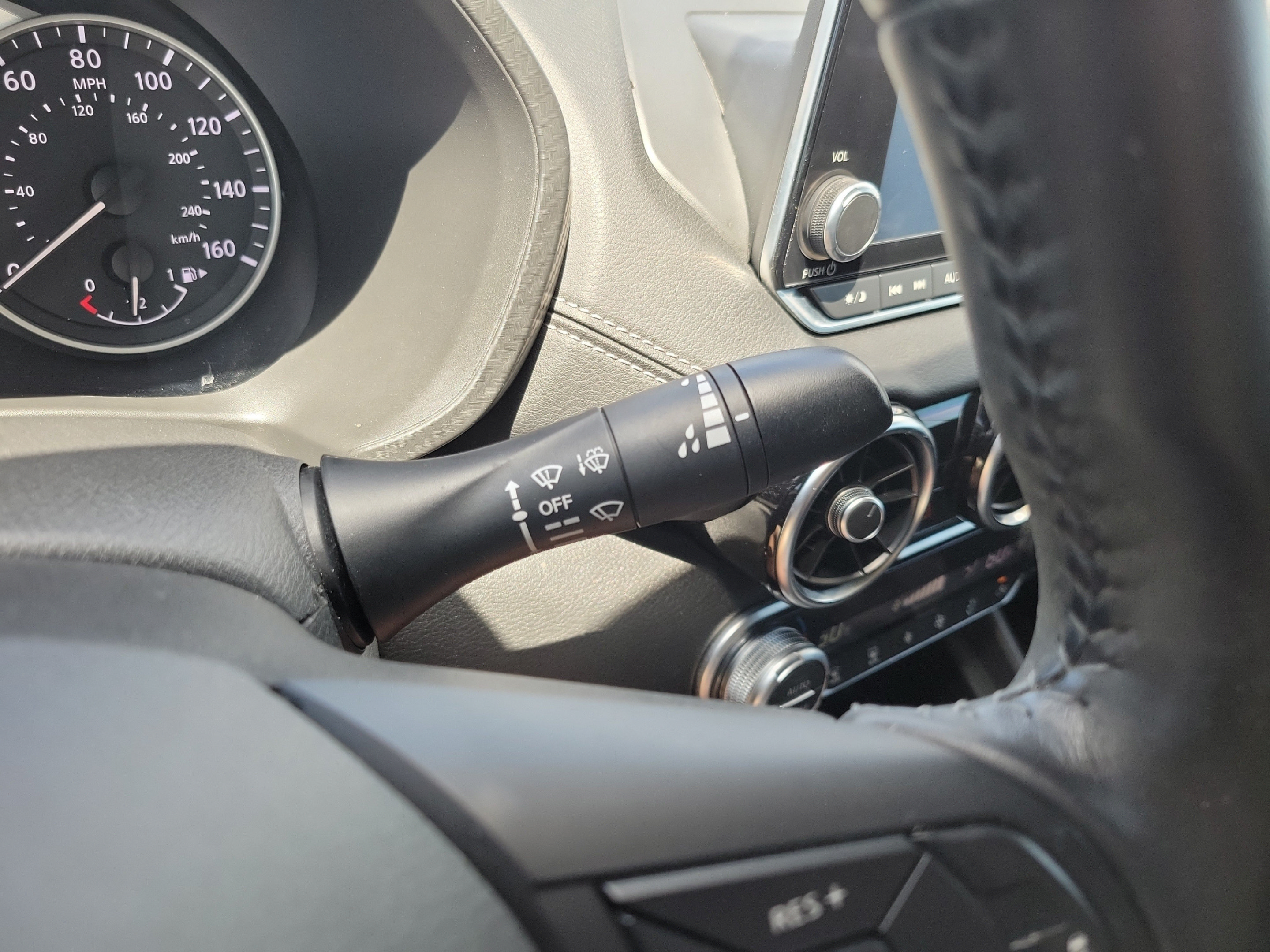 Used 2020 Nissan Sentra SV w/ Electronics Package FWD image 23