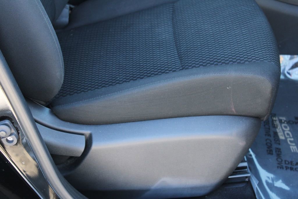 Used 2019 Nissan Rogue Sport S image 18