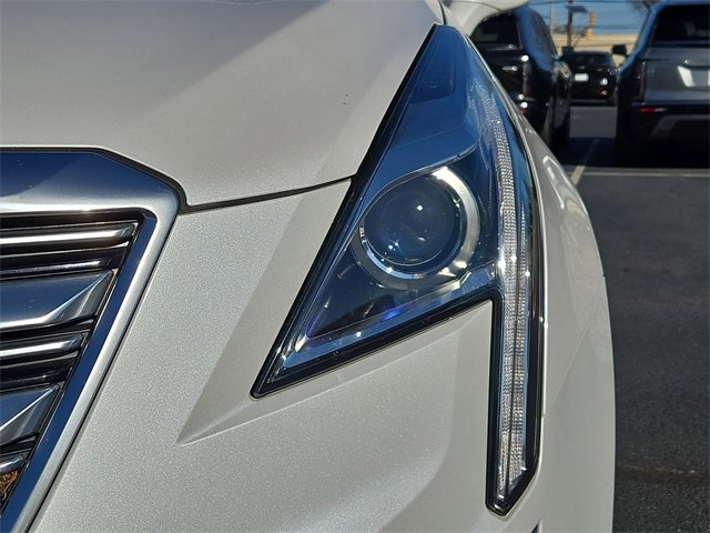 Used 2017 Cadillac XT5 Luxury w/ Driver Awareness Package image 9