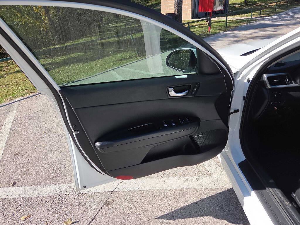 Used 2019 Kia Optima EX w/ EX Premium Package image 18