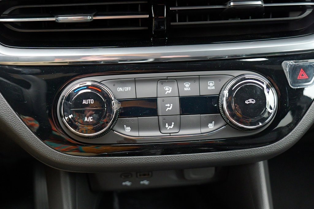 New 2026 Buick Envista Sport Touring w/ Convenience I Package image 16