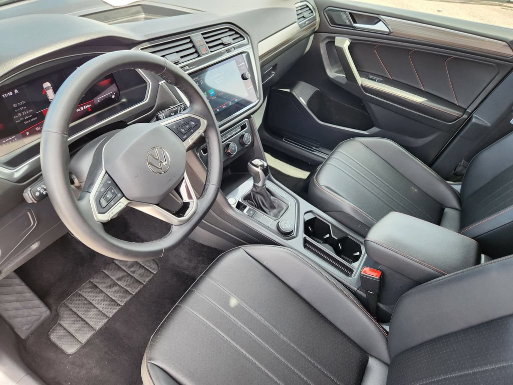 Certified 2024 Volkswagen Tiguan Wolfsburg Edition AWD/4WD image 10