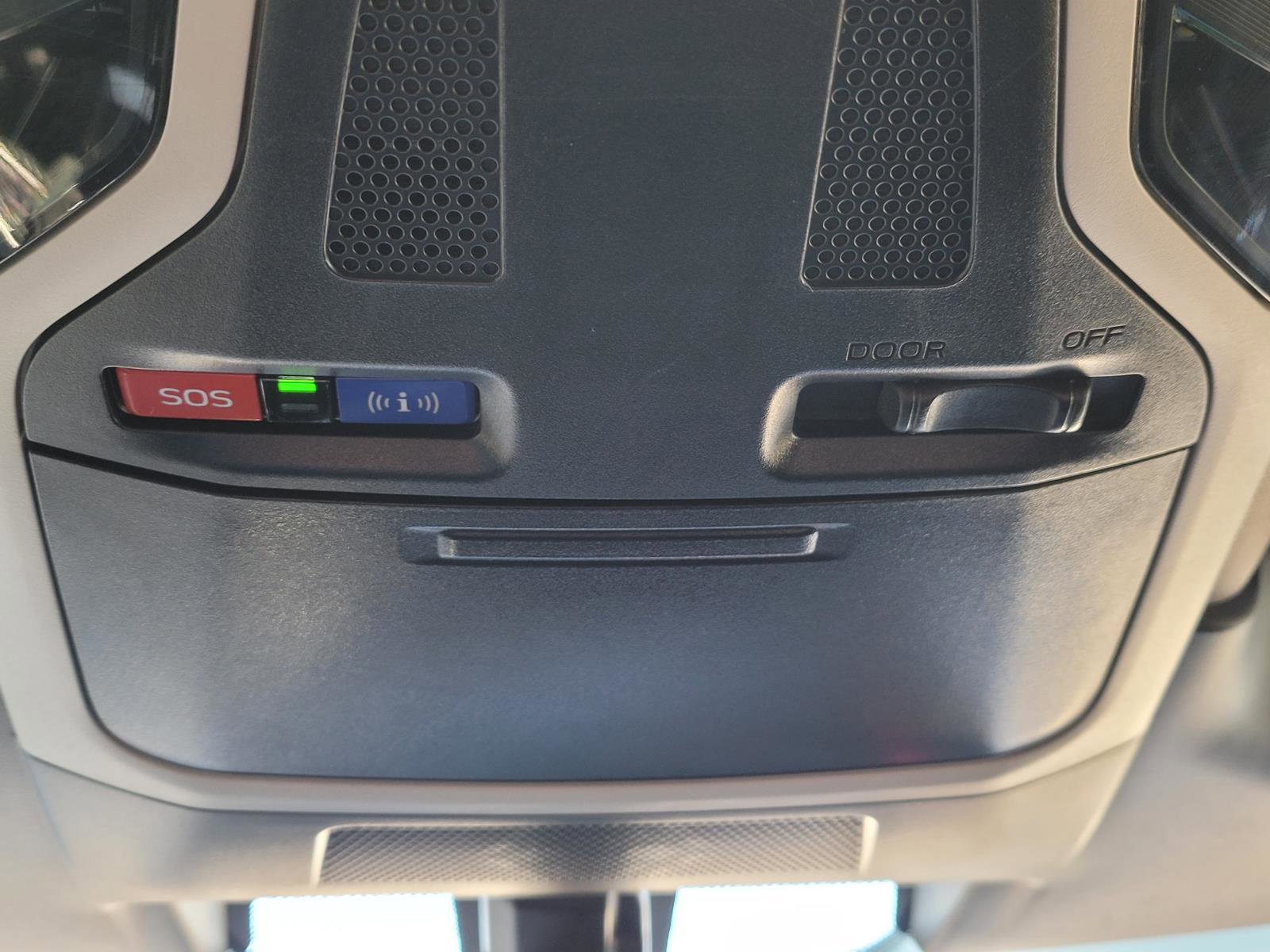 Certified 2025 Subaru Outback Premium image 27