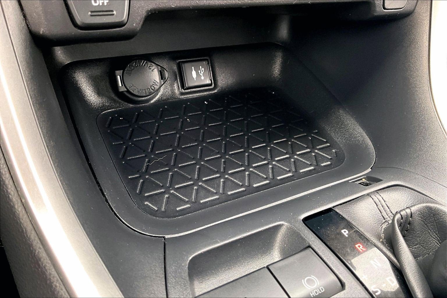 Used 2019 Toyota RAV4 XLE Premium w/ All Weather Liner Package AWD/4WD image 31