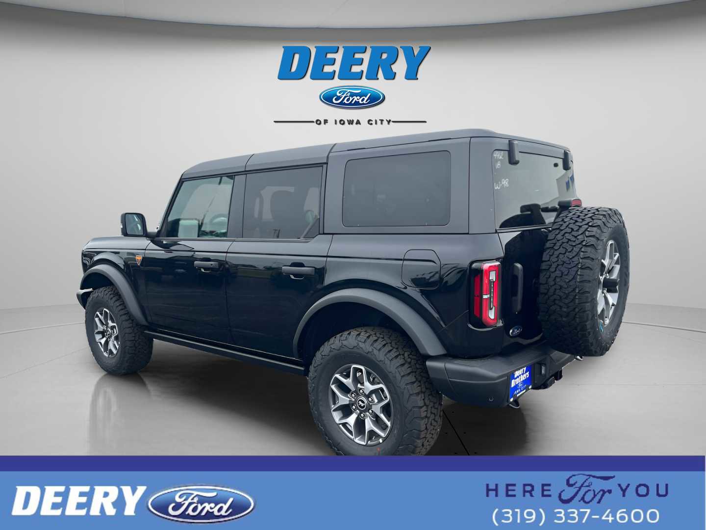 New 2025 Ford Bronco Badlands image 14