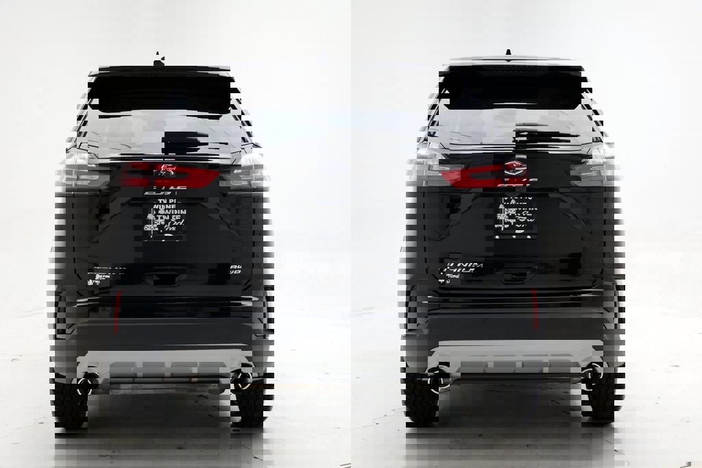 Used 2023 Ford Edge Titanium AWD/4WD image 7