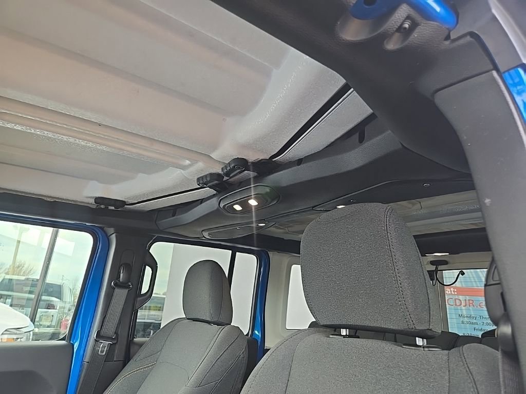 Used 2024 Jeep Wrangler Sahara w/ Technology Group image 35