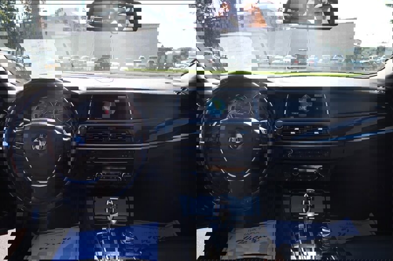 Used 2016 BMW 528i Sedan image 9