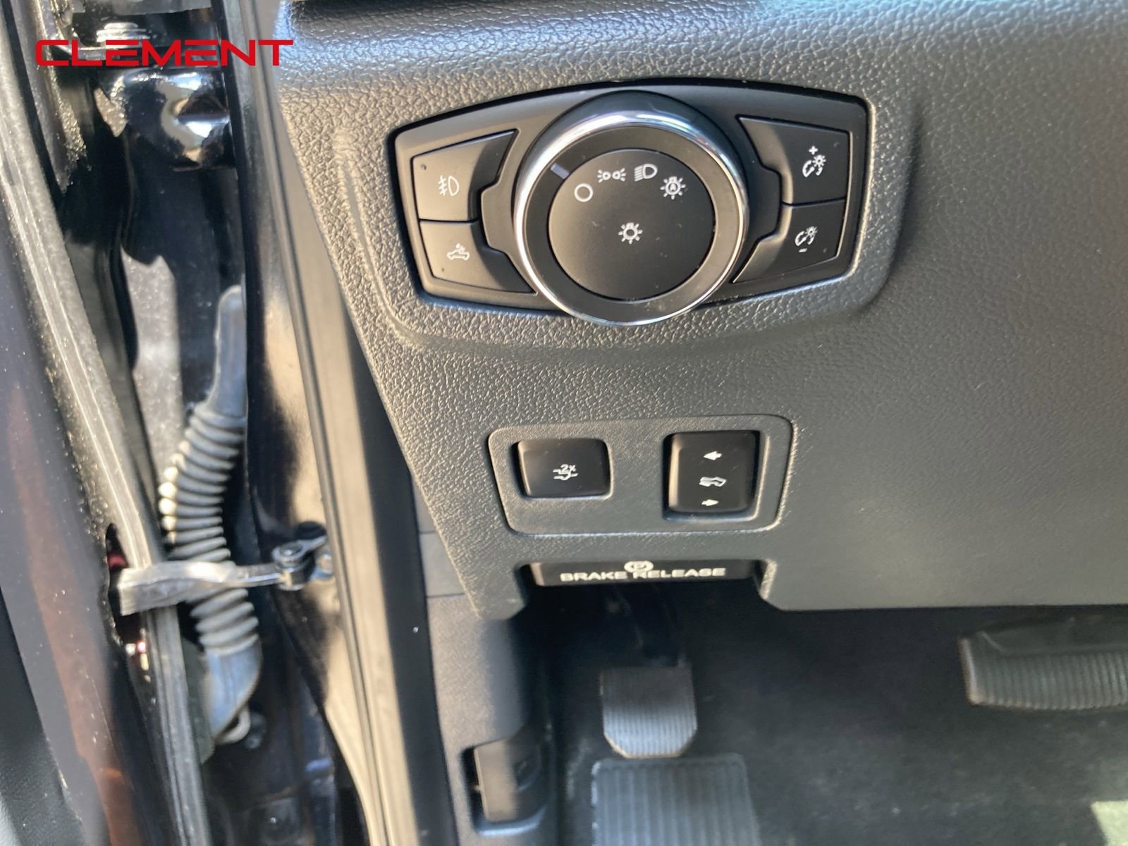 Used 2022 Ford F250 Lariat w/ Black Appearance Pkg image 15