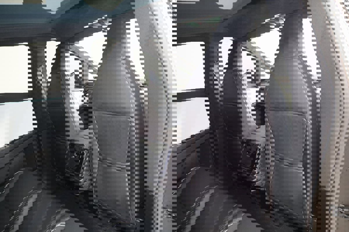 Used 2024 Tesla Cybertruck AWD Crew Cab image 17