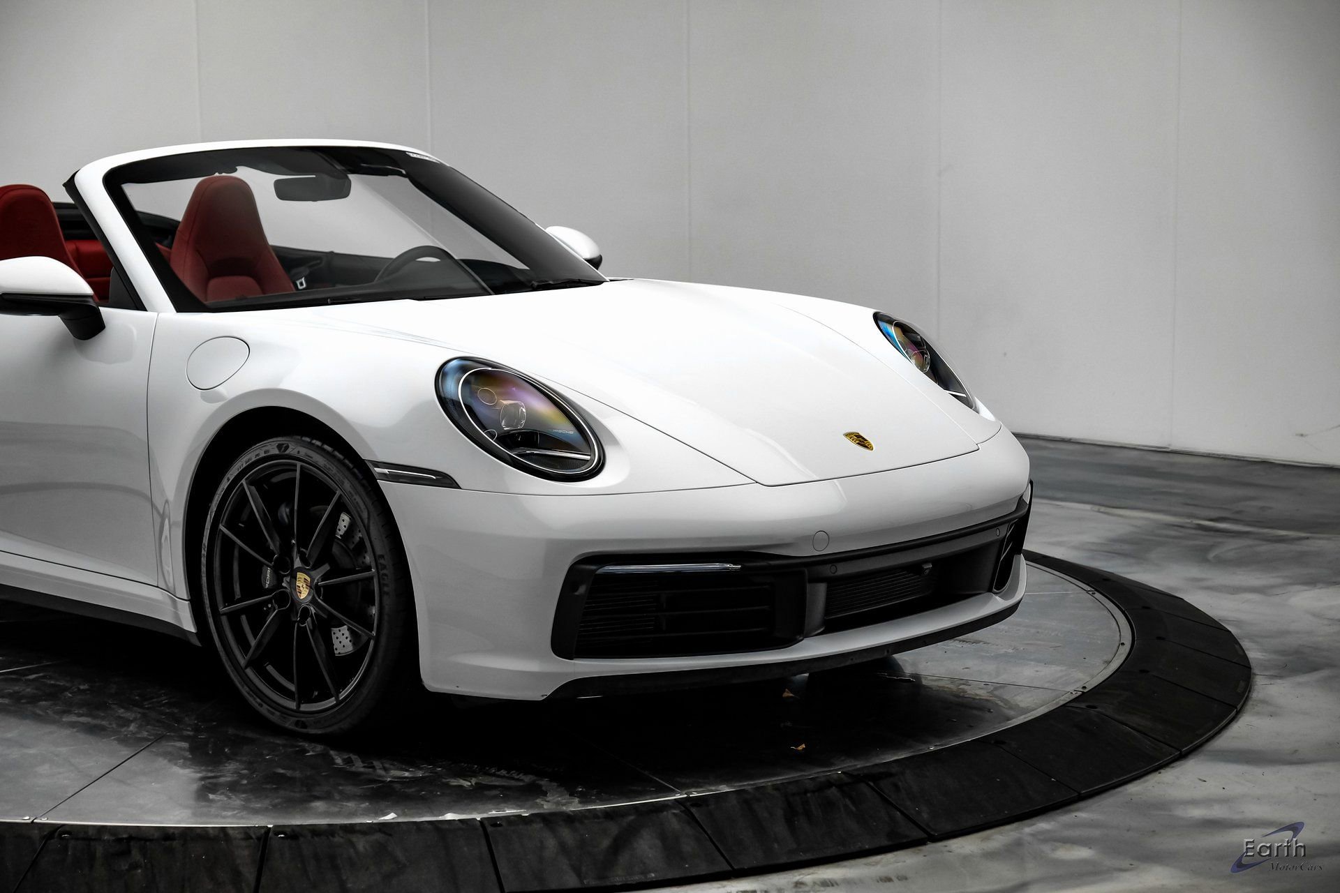 Used 2021 Porsche 911 Carrera 4 image 30