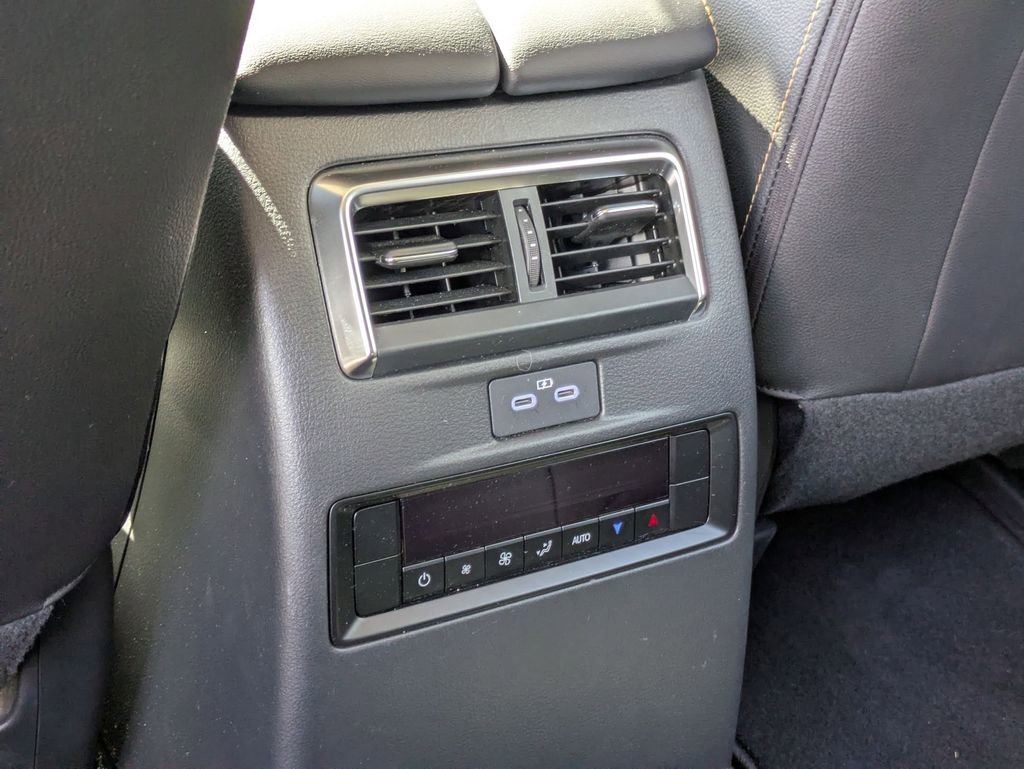 Used 2025 MAZDA CX-90 3.3 Turbo w/ Preferred Package image 25