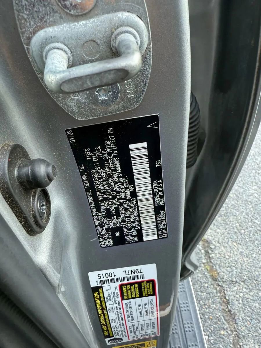Used 2008 Toyota Sequoia Platinum image 37
