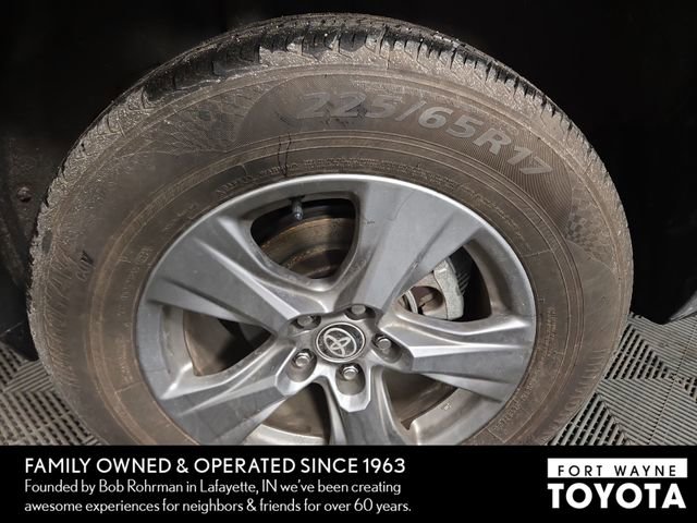 Used 2024 Toyota RAV4 XLE image 9