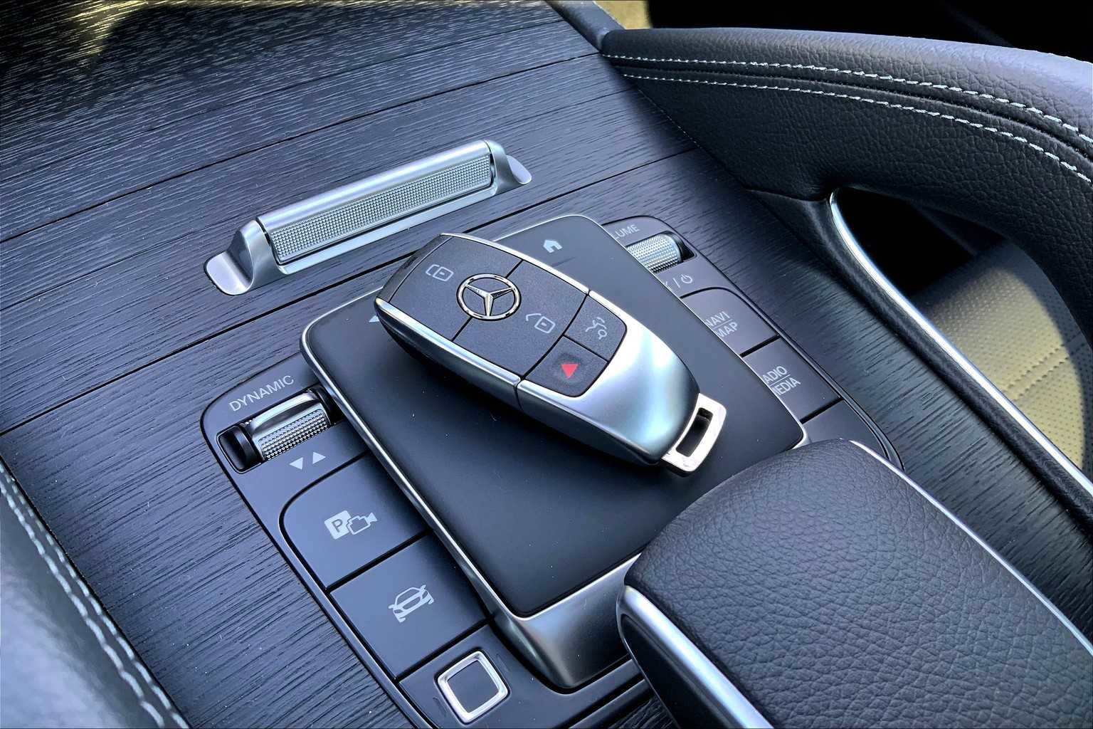 New 2026 Mercedes-Benz GLS 450 4MATIC image 21