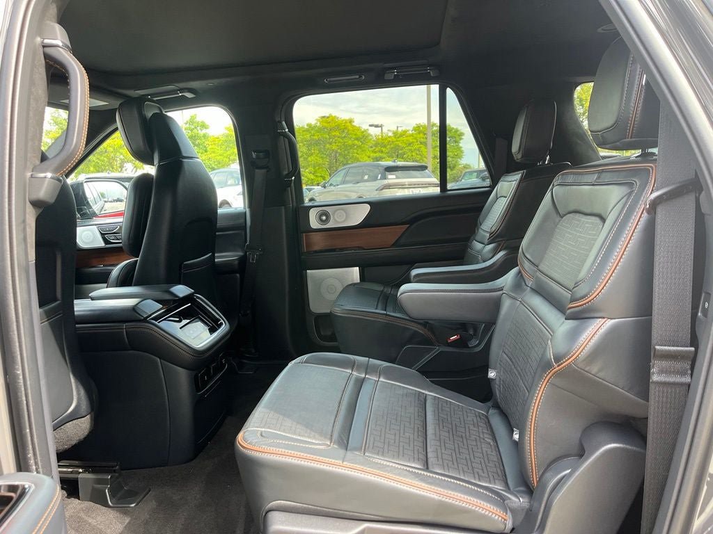 Certified 2023 Lincoln Navigator L Black Label AWD/4WD image 13