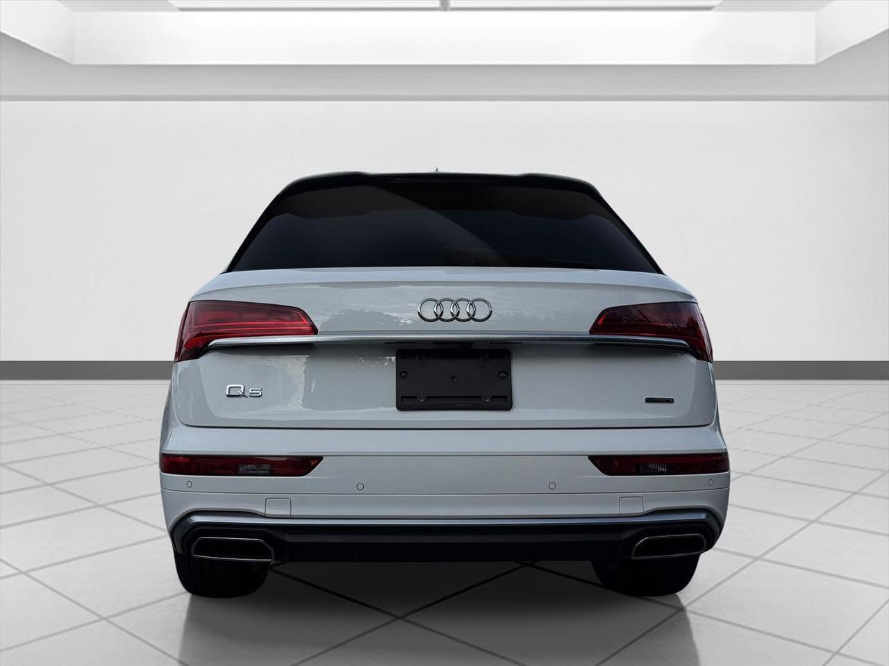 Used 2023 Audi Q5 2.0T Premium Plus w/ Premium Plus Package AWD/4WD image 4