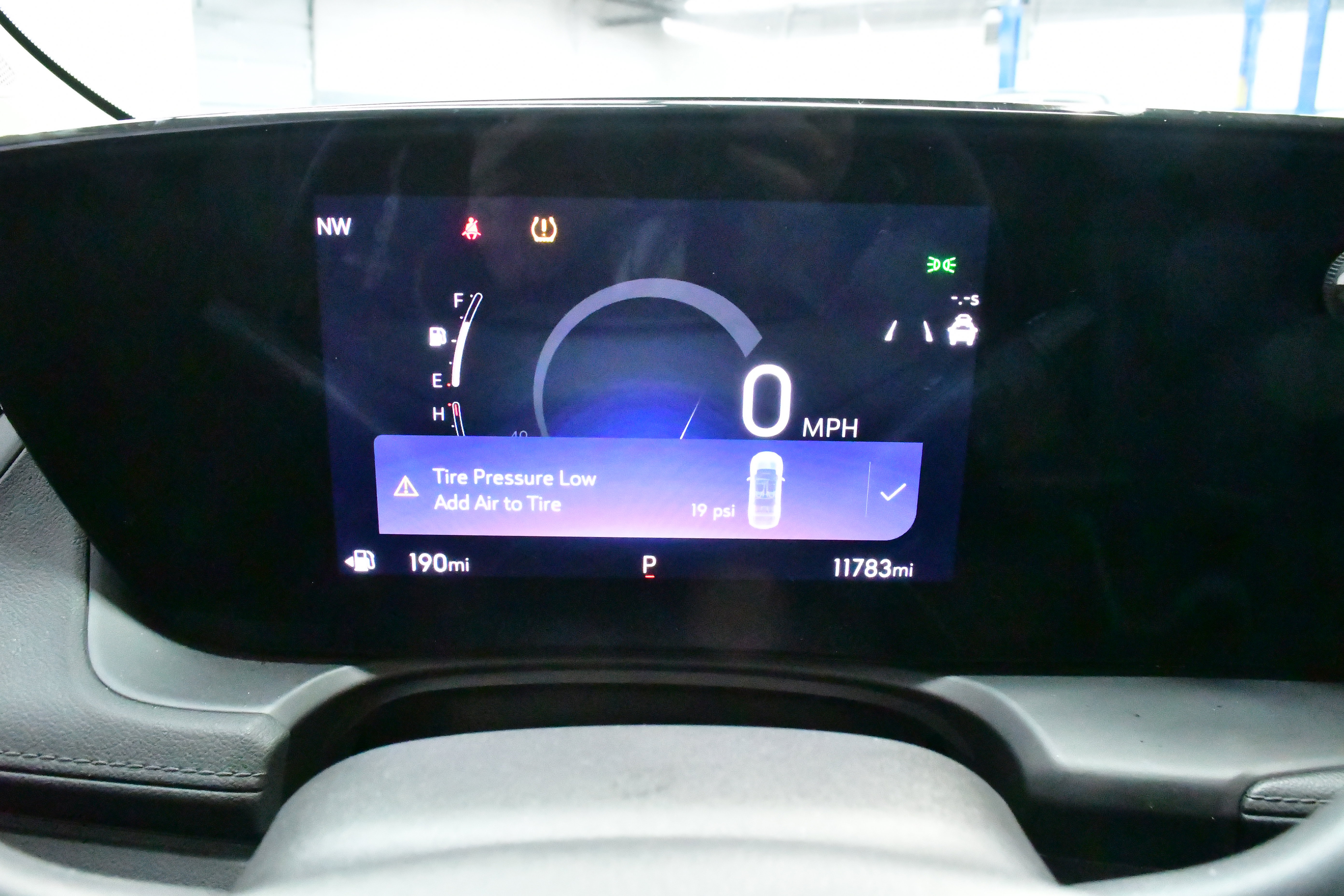 Used 2023 Buick Encore GX Select w/ Sport Touring Package image 22