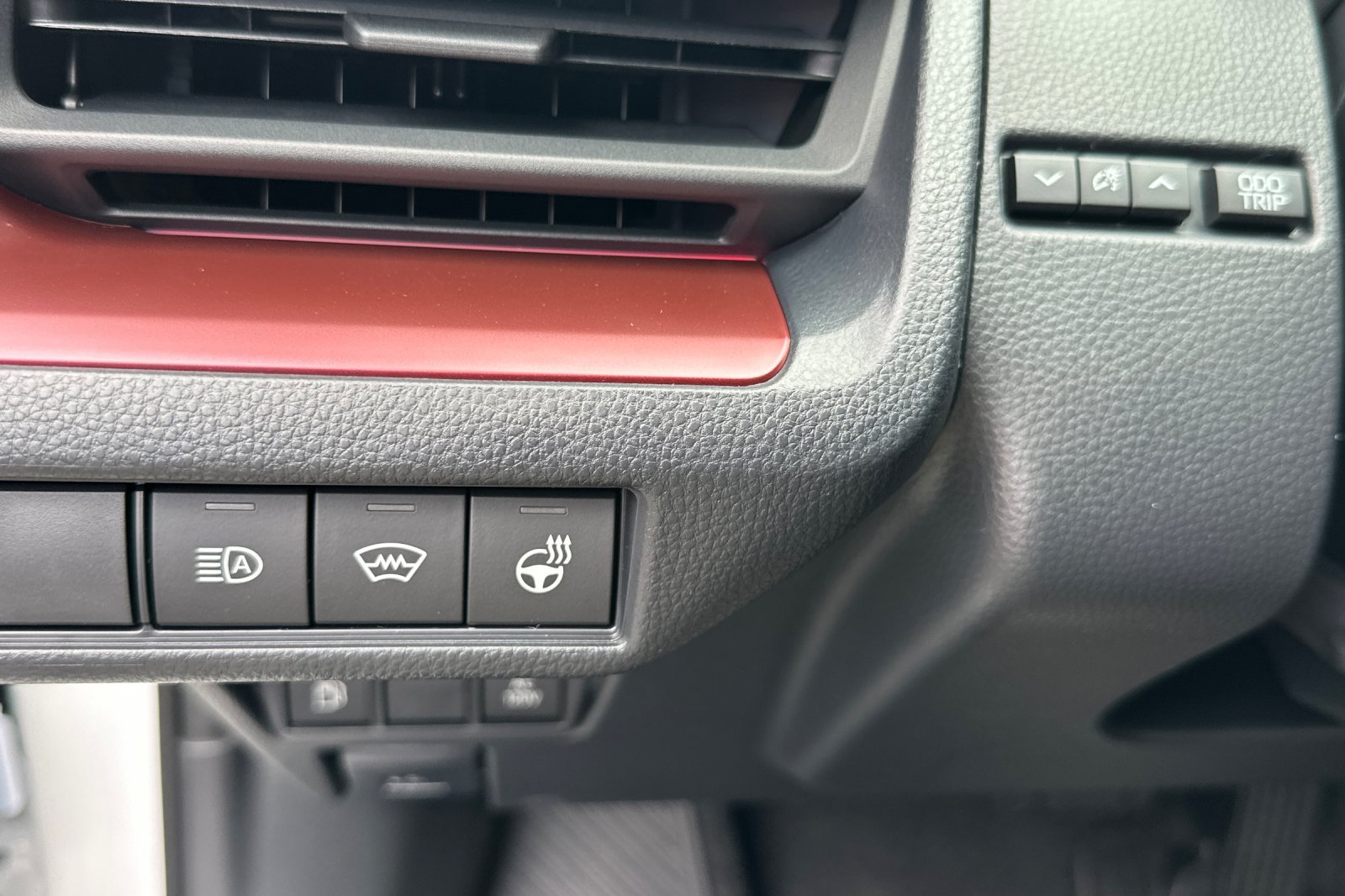 New 2027 Toyota Prius Plug-In Hybrid FWD image 23
