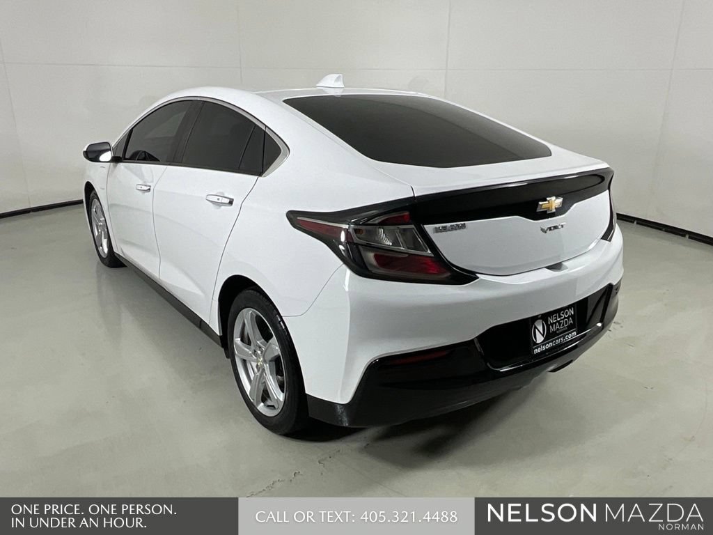 Used 2018 Chevrolet Volt LT w/ Comfort Package FWD image 8