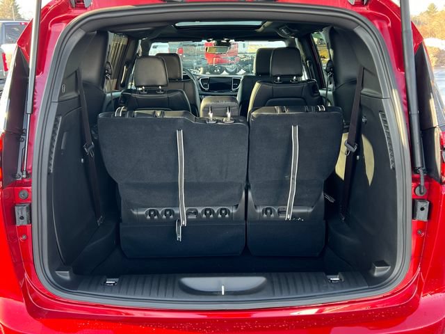 New 2026 Chrysler Pacifica Select FWD image 35