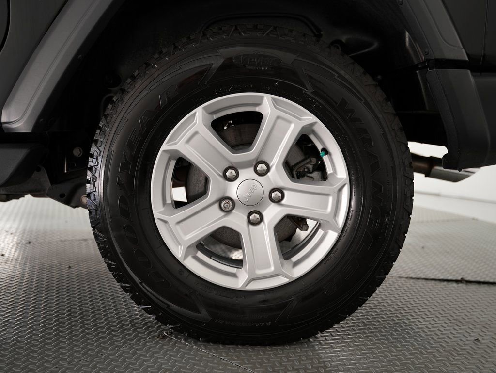 Used 2020 Jeep Wrangler Sport image 53