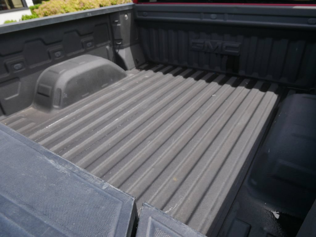 Used 2021 GMC Sierra 1500 Elevation w/ LPO, Elevation Black Package AWD/4WD image 13