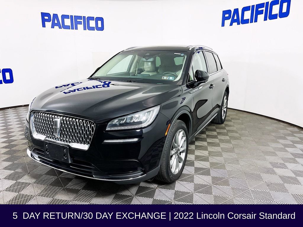 Used 2022 Lincoln Corsair AWD w/ Premium Package image 4