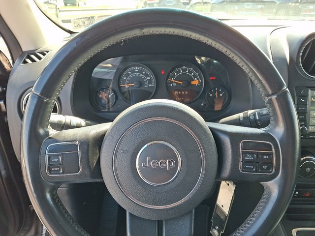 Used 2017 Jeep Patriot High Altitude AWD/4WD image 28