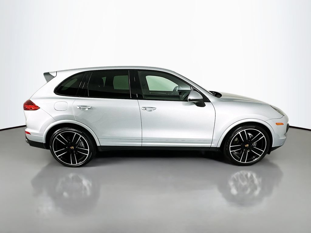 Used 2017 Porsche Cayenne Platinum Edition AWD/4WD image 8